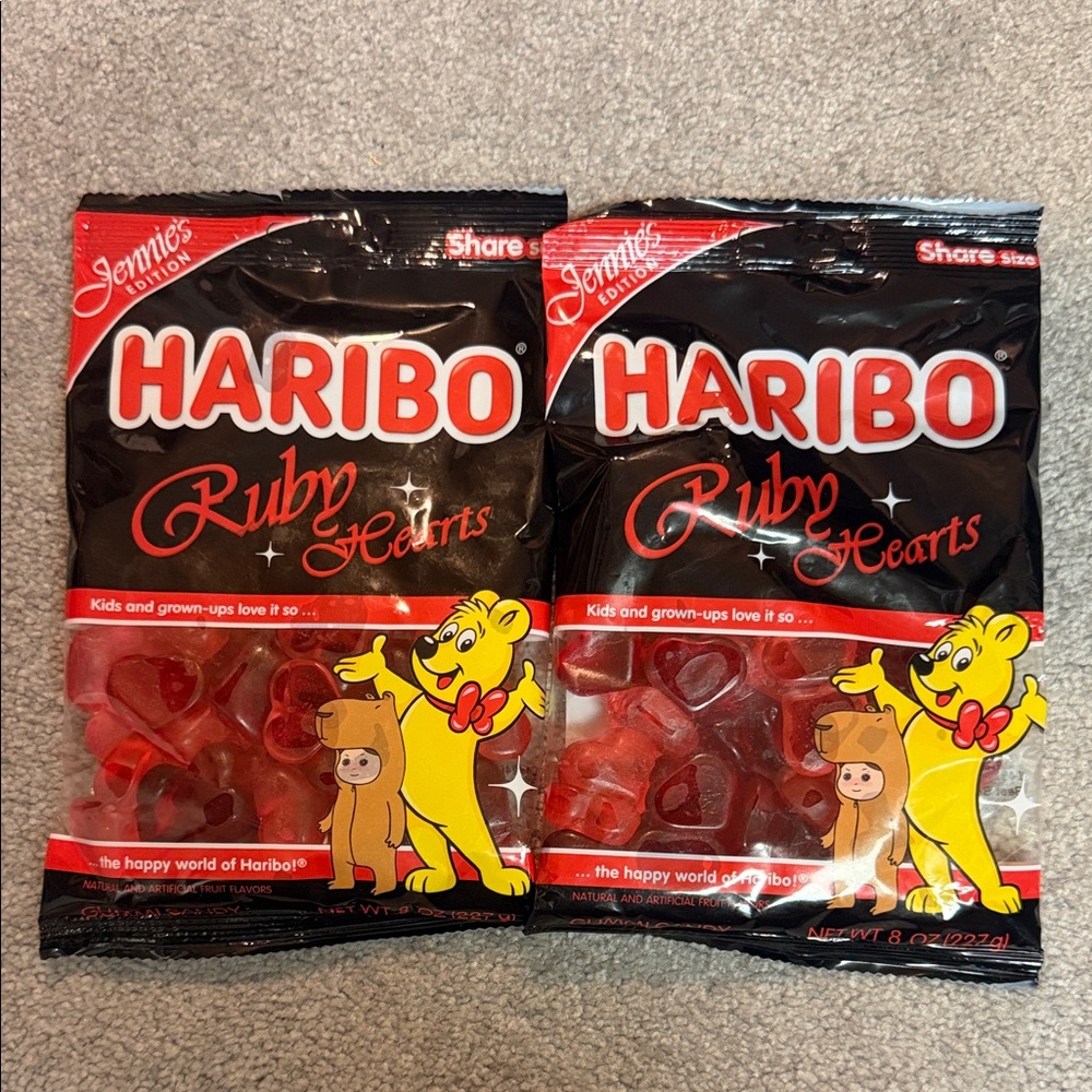 Haribo Ruby Hearts Blackpink Jennie’s edition collectibles (2 pack)